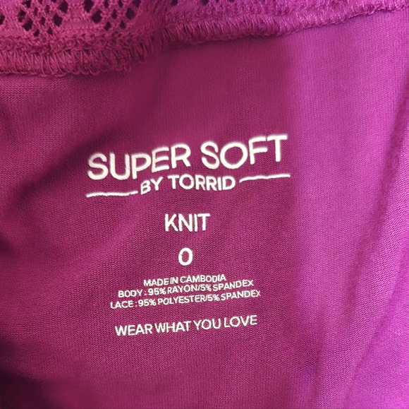 Torrid Super Soft Hooded Lace Hooded Knit Cardigan Burgundy Size 0 - Picture 2 of 5